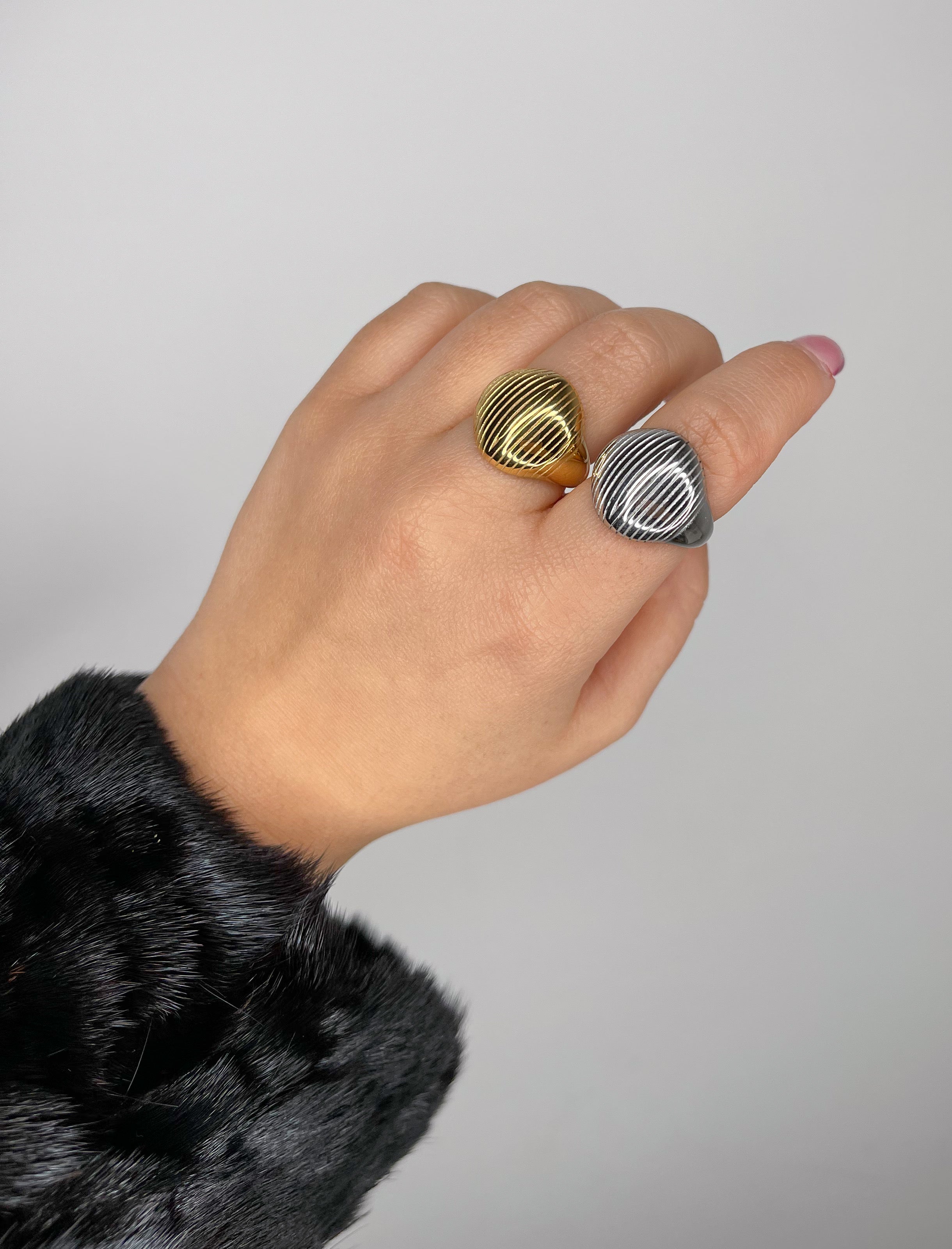 Anello Bon Ton - Apparel & Accessories > Jewelry > Rings - Genesi Gioielli