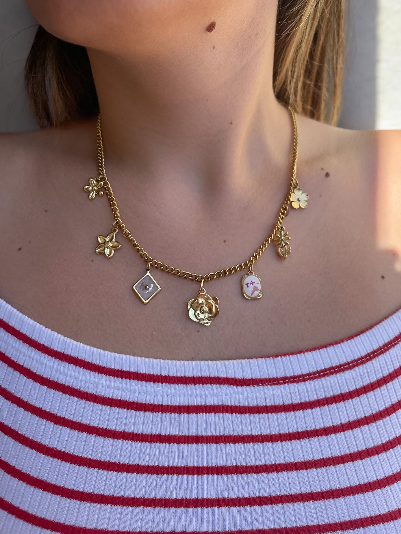 Ciondolo Fiori in resina - Apparel & Accessories > Jewelry > Charms & Pendants - Genesi Gioielli