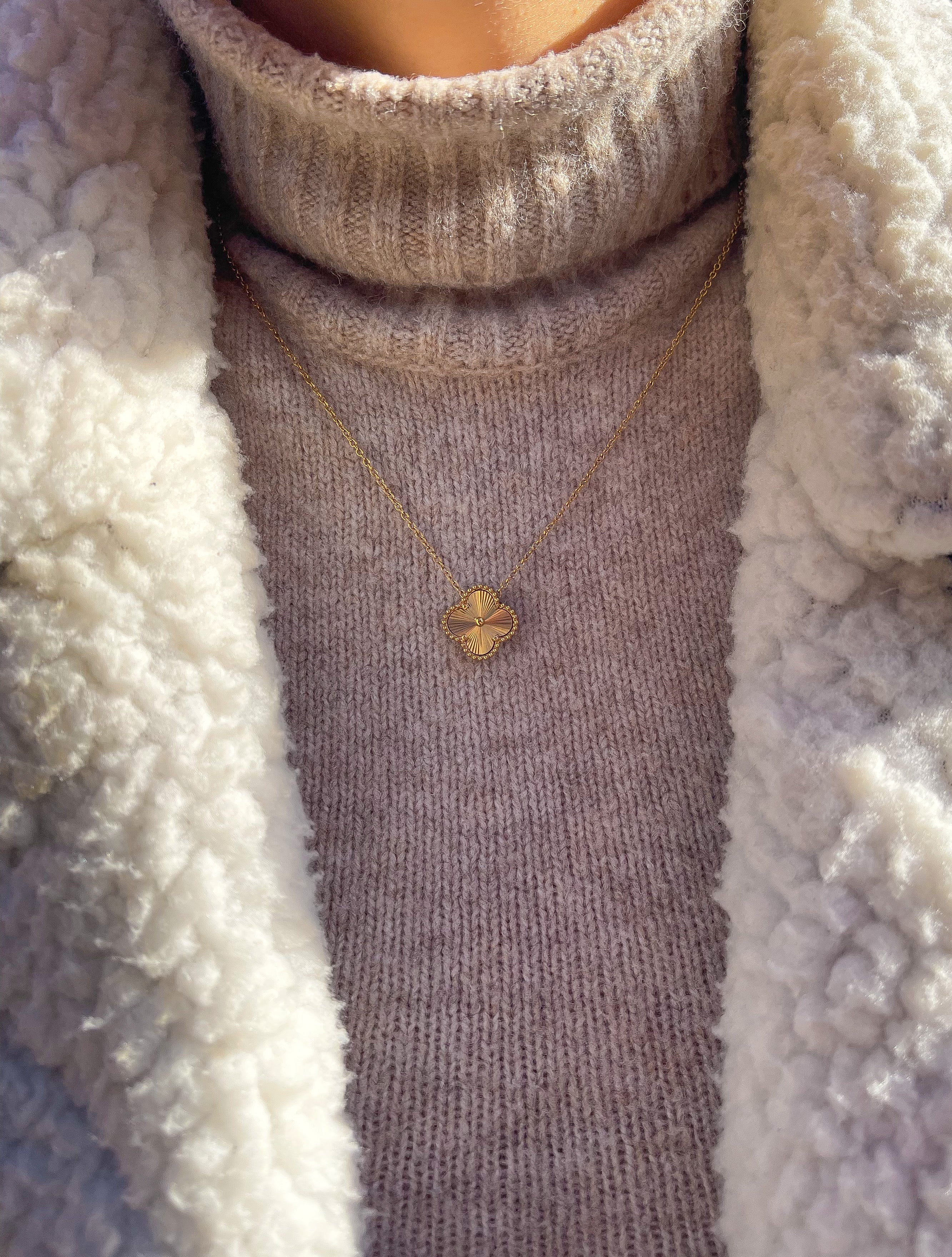 Collana Dolly