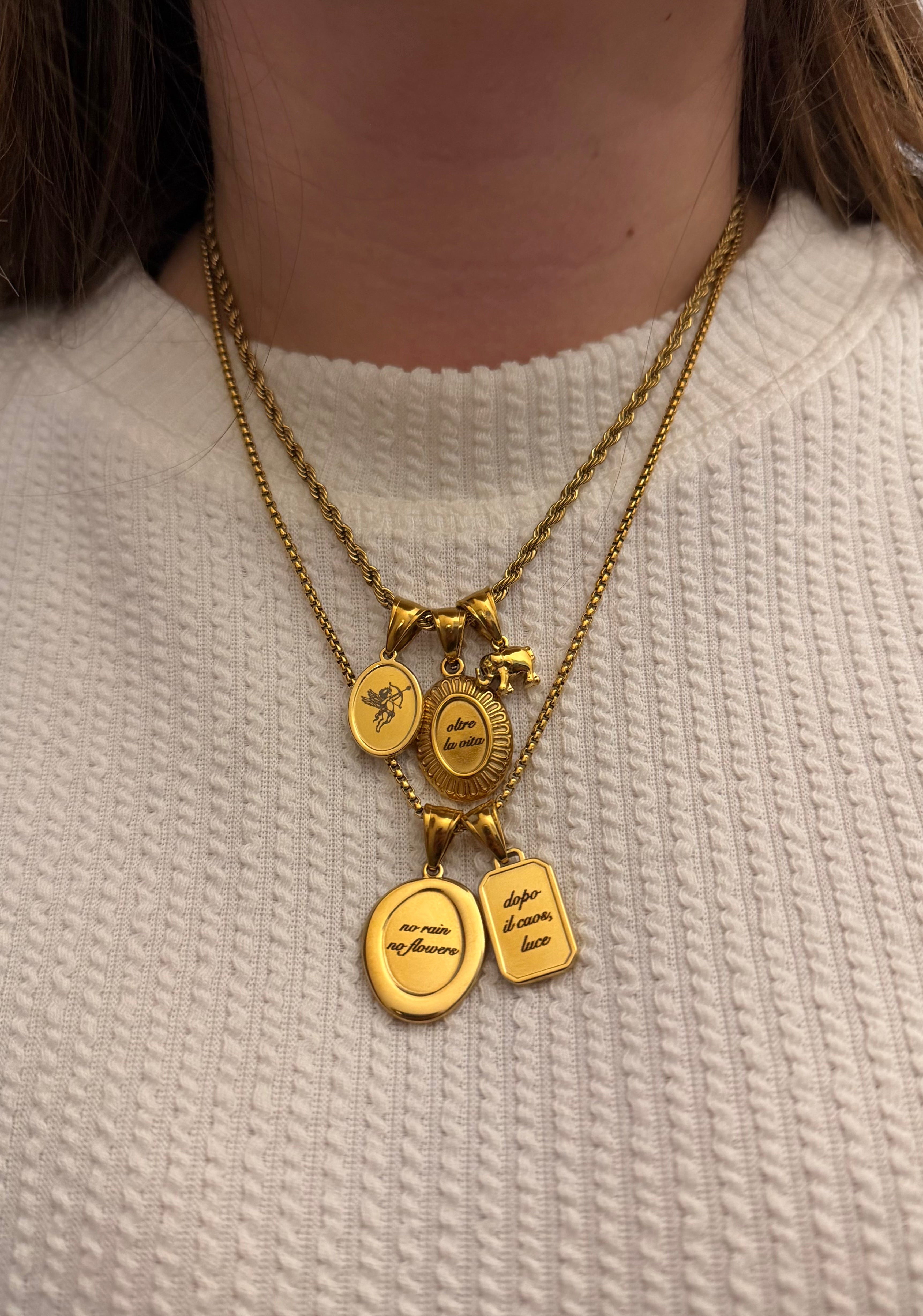 Ciondolo Ovale cornice personalizzabile