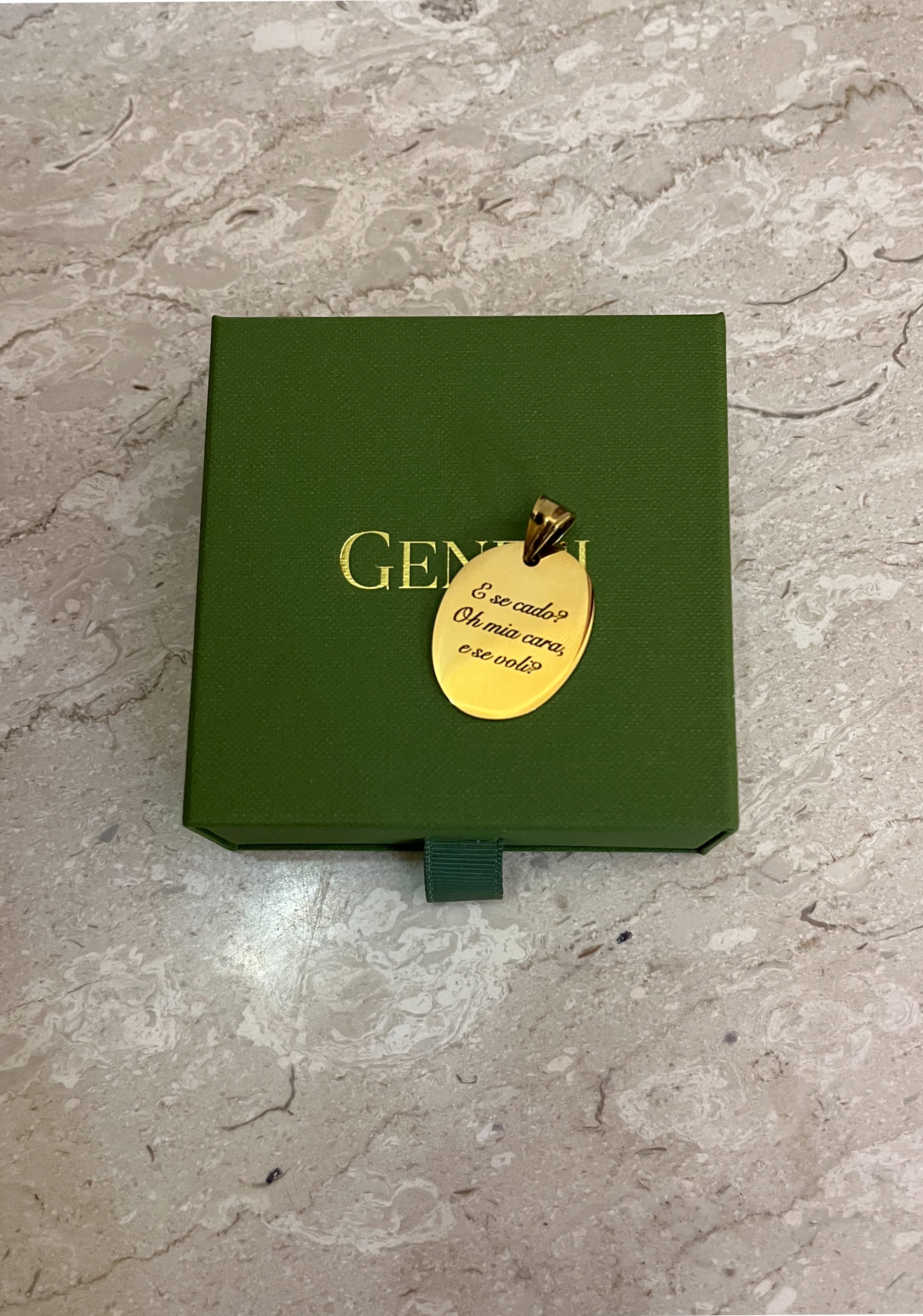 Ciondolo Ovale personalizzabile