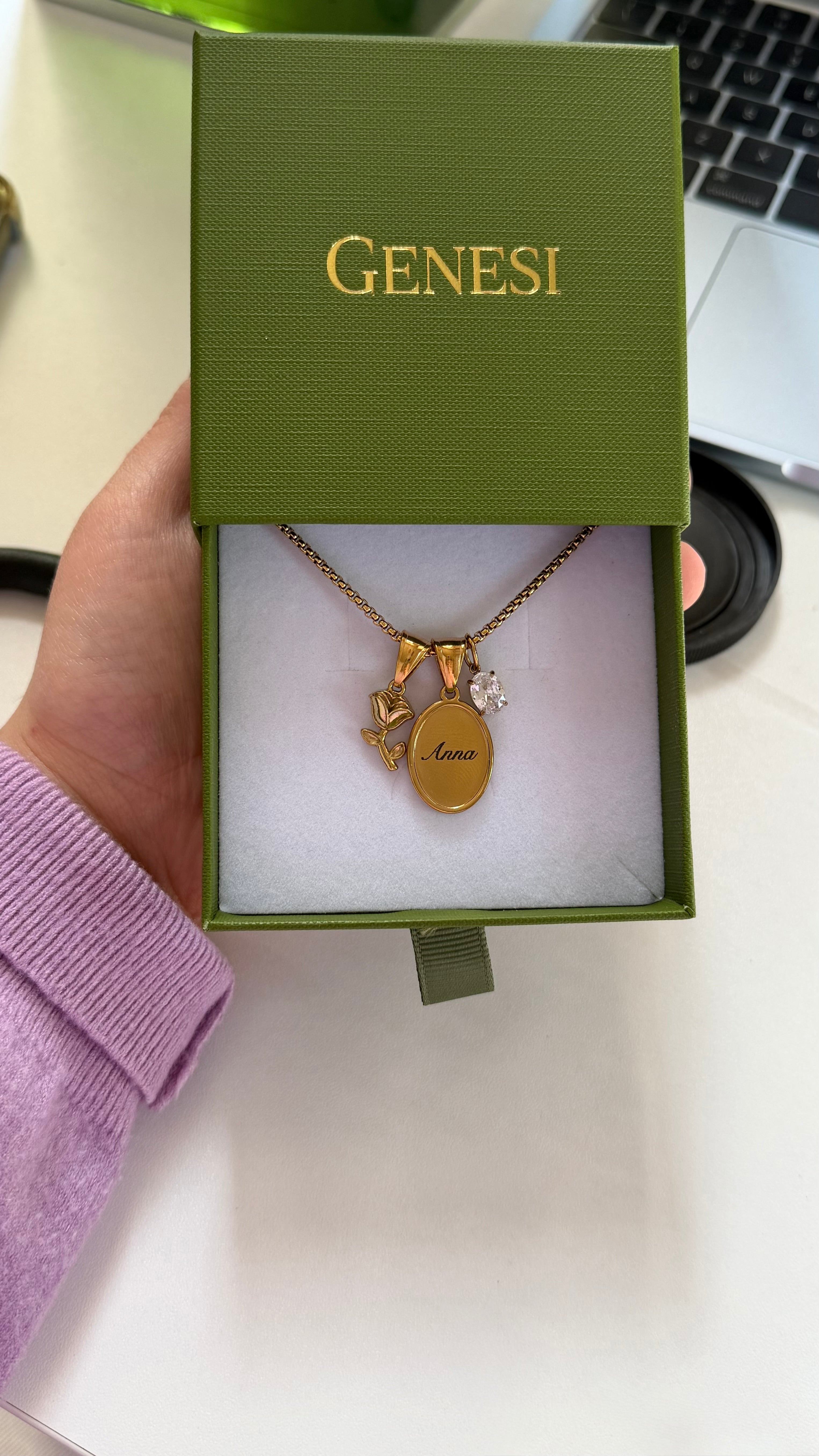 Ciondolo Ovale vintage personalizzabile