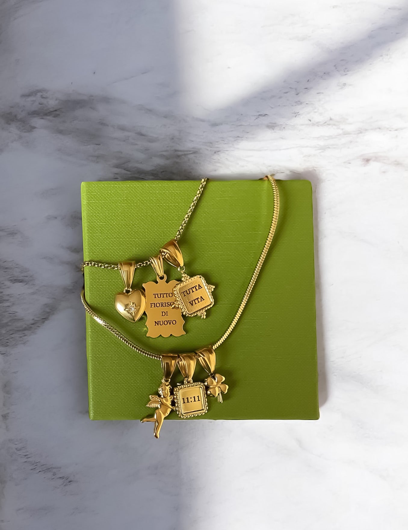 Ciondolo Tutto fiorisce di nuovo double face